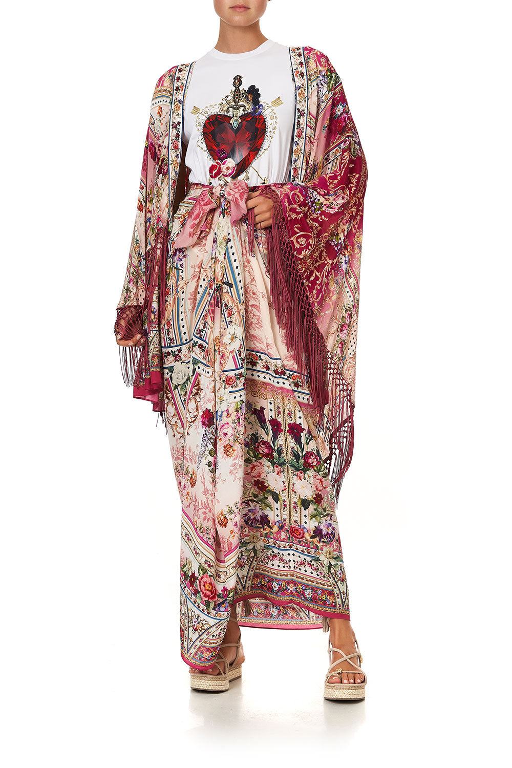 DRAPED HIGH-LOW LAYER SUMMONED BY A ROSE