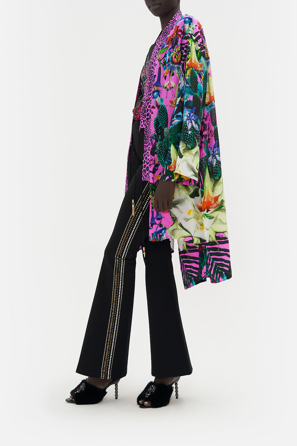 LAYERING WITH NECK BANDS EXOTICA EROTICA