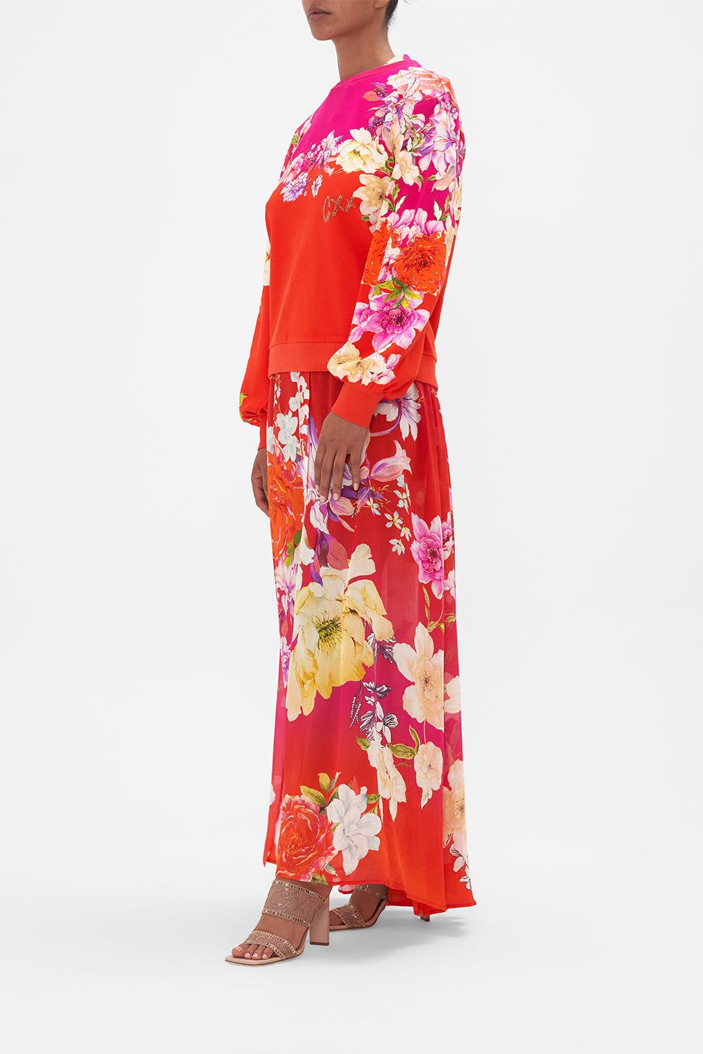 BLOUSON SLEEVE SWEATER KISS AND TELL