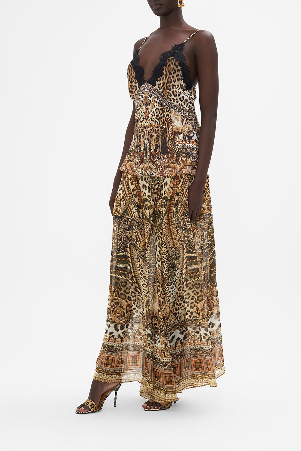 LACE EDGE CAMI STANDING OVATION