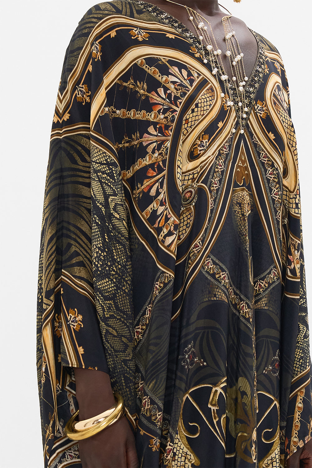 CAMILLA silk kaftan in Nouveau Noir print