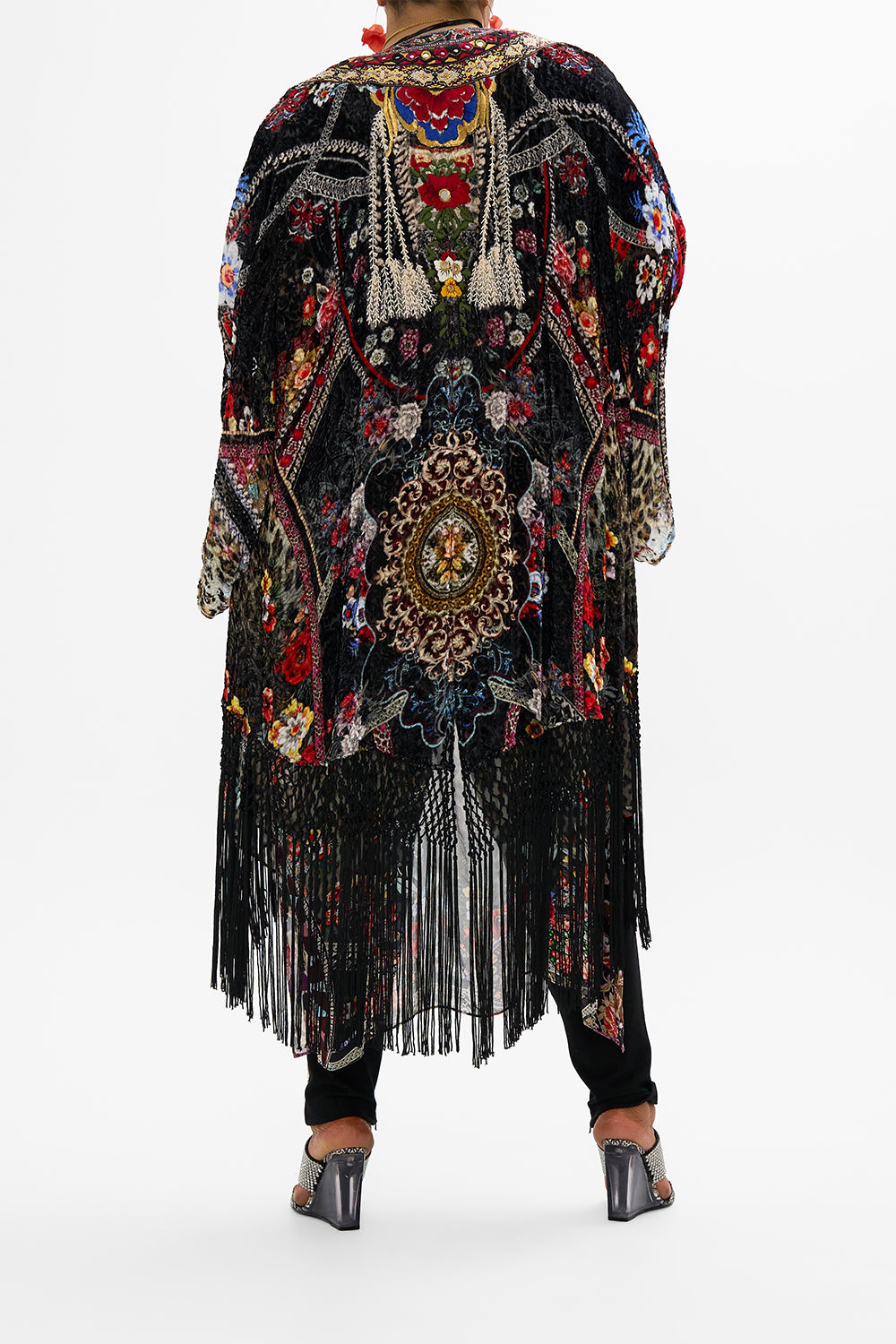 KIMONO WITH LONG UNDERLAYER VOLENDAM DOLLS