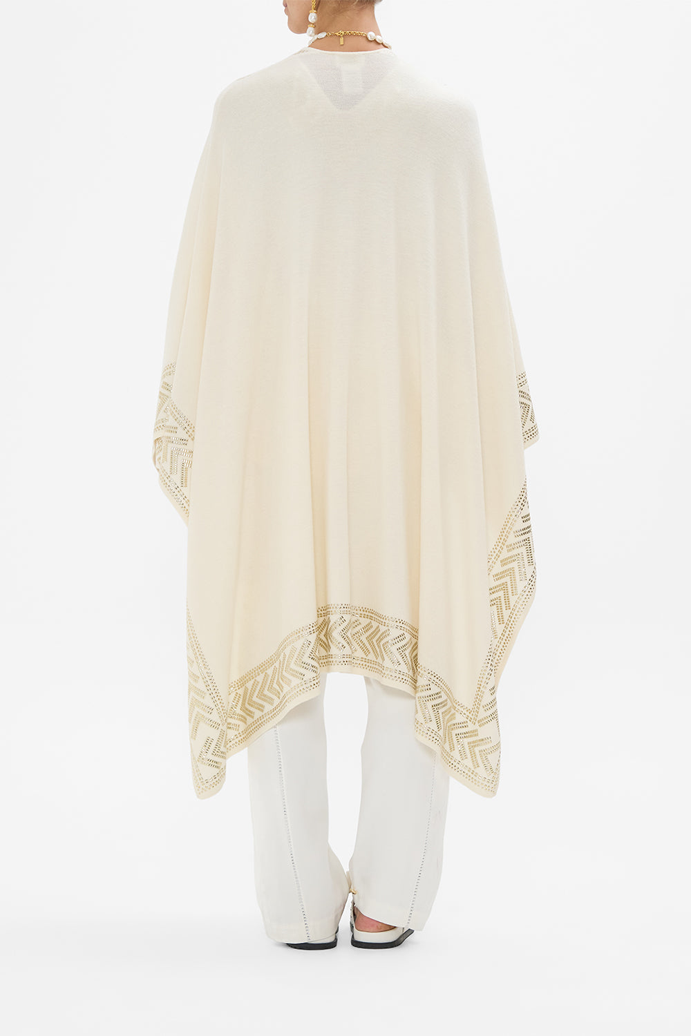 CAMILLA Throw Over in Valley of the Queens print