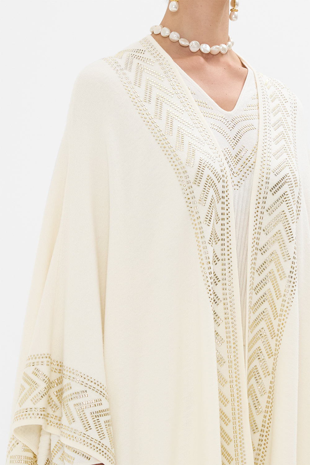 CAMILLA Throw Over in Valley of the Queens print