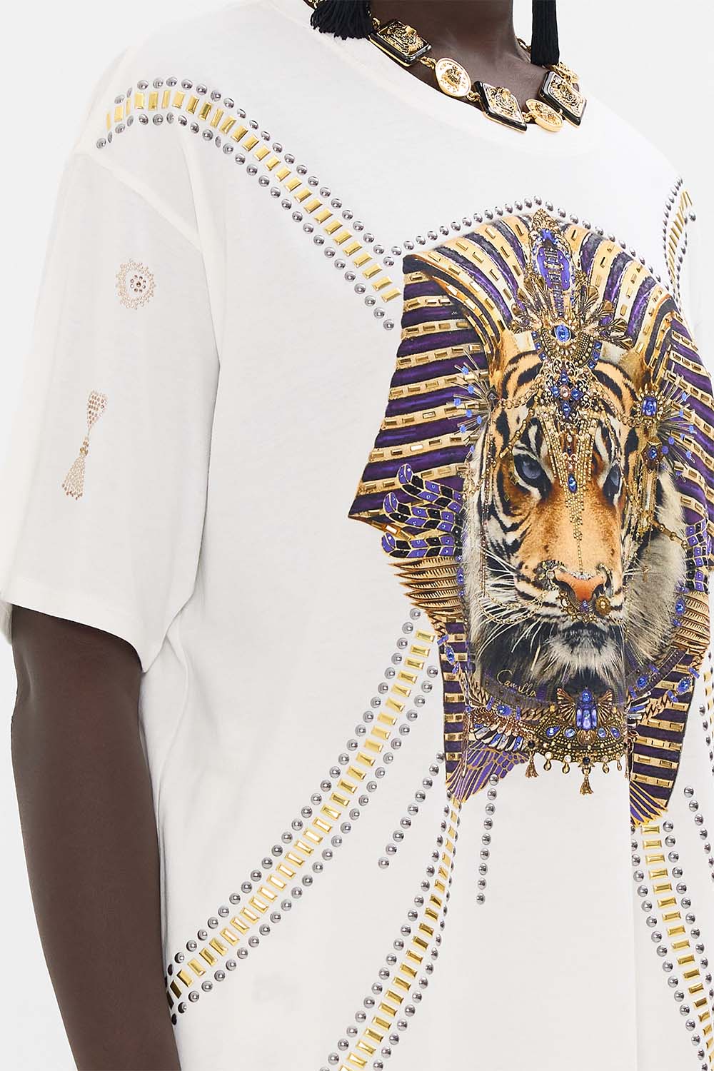 CAMILLA Oversized Band Tee in White Valley of the Queens print