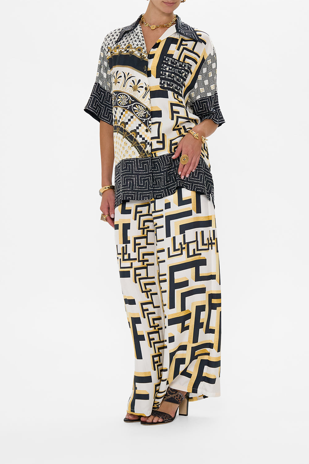 OVERSIZED SHIRT WITH POCKET TEMPLES OF DENDARA