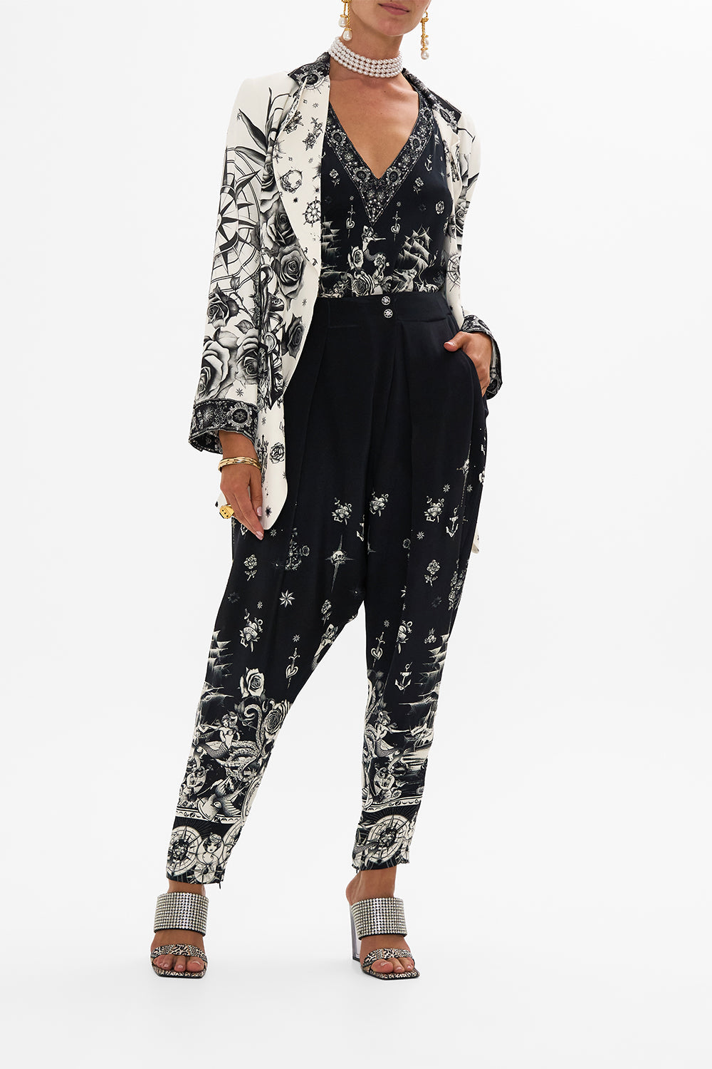 V NECK TOP WITH KNOT BACK TALES OF TATTOO