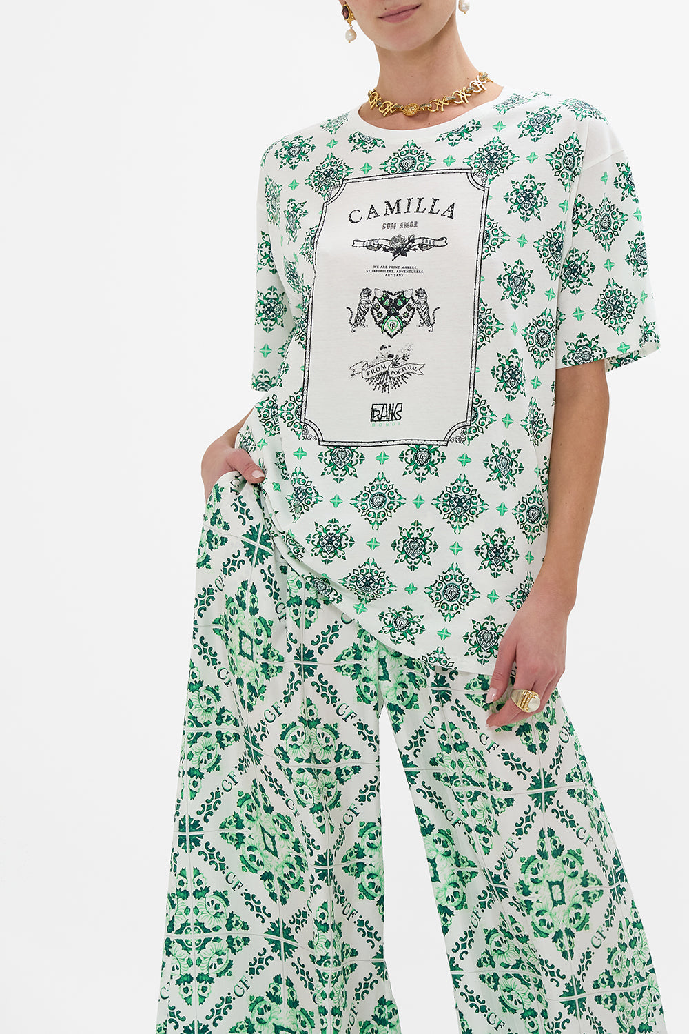 OVERSIZED BAND TEE - GREEN/ WHITE CORRIDOR OF CALM