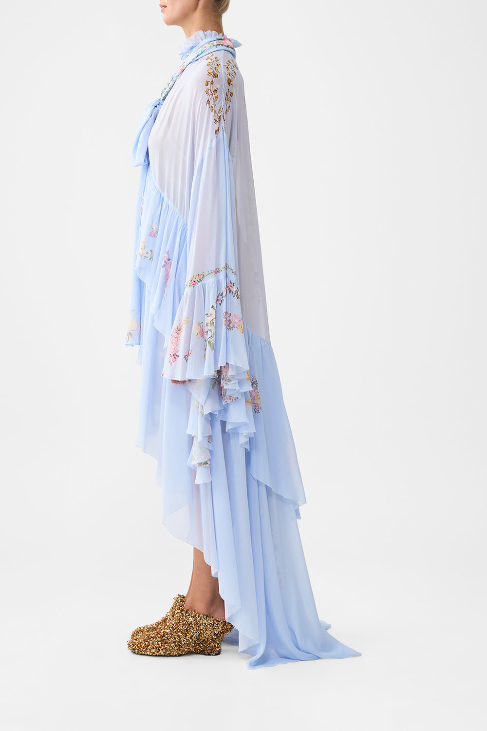 RUFFLE HIGH LOW DRESS WITH LONG SLEEVE TILED IN TIME