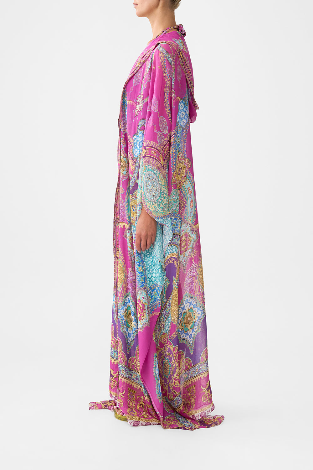 OVERSIZED ROBE CONCUBINES, SULTANS & COURTIERS