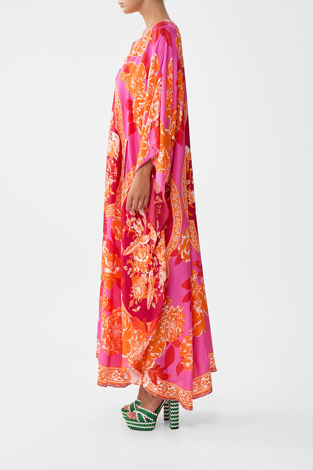 V NECK KAFTAN WITH FRONT WELT POCKETS TILES OF TÜRKIYE