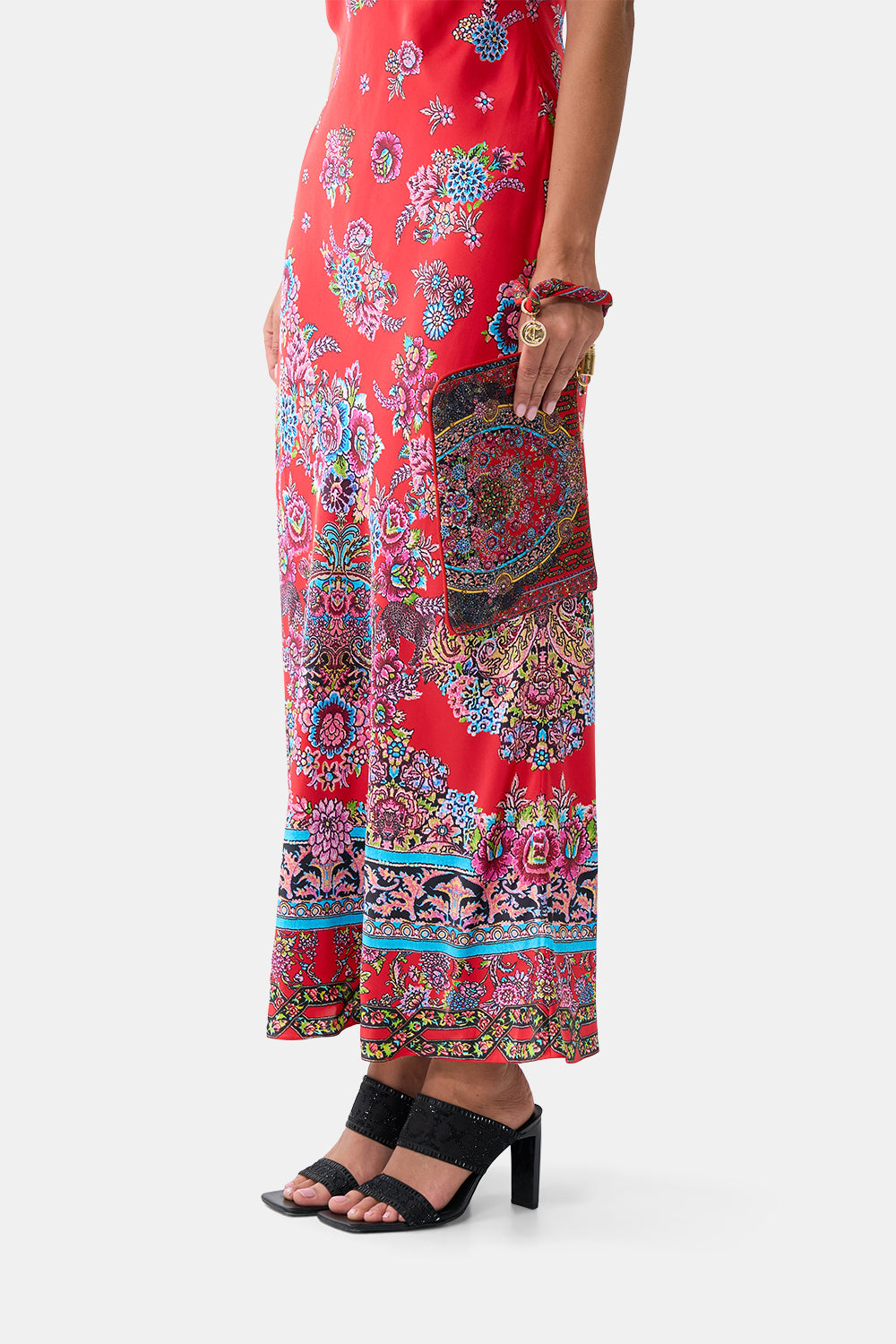 SCARF CLUTCH ARTISANS OF ANATOLIA