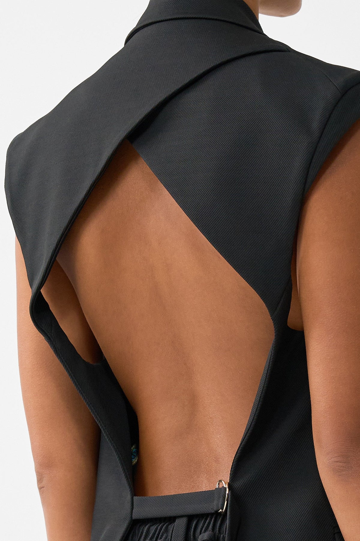 TAILORED SLEEVELESS VEST AMULETS AND ALCHEMY