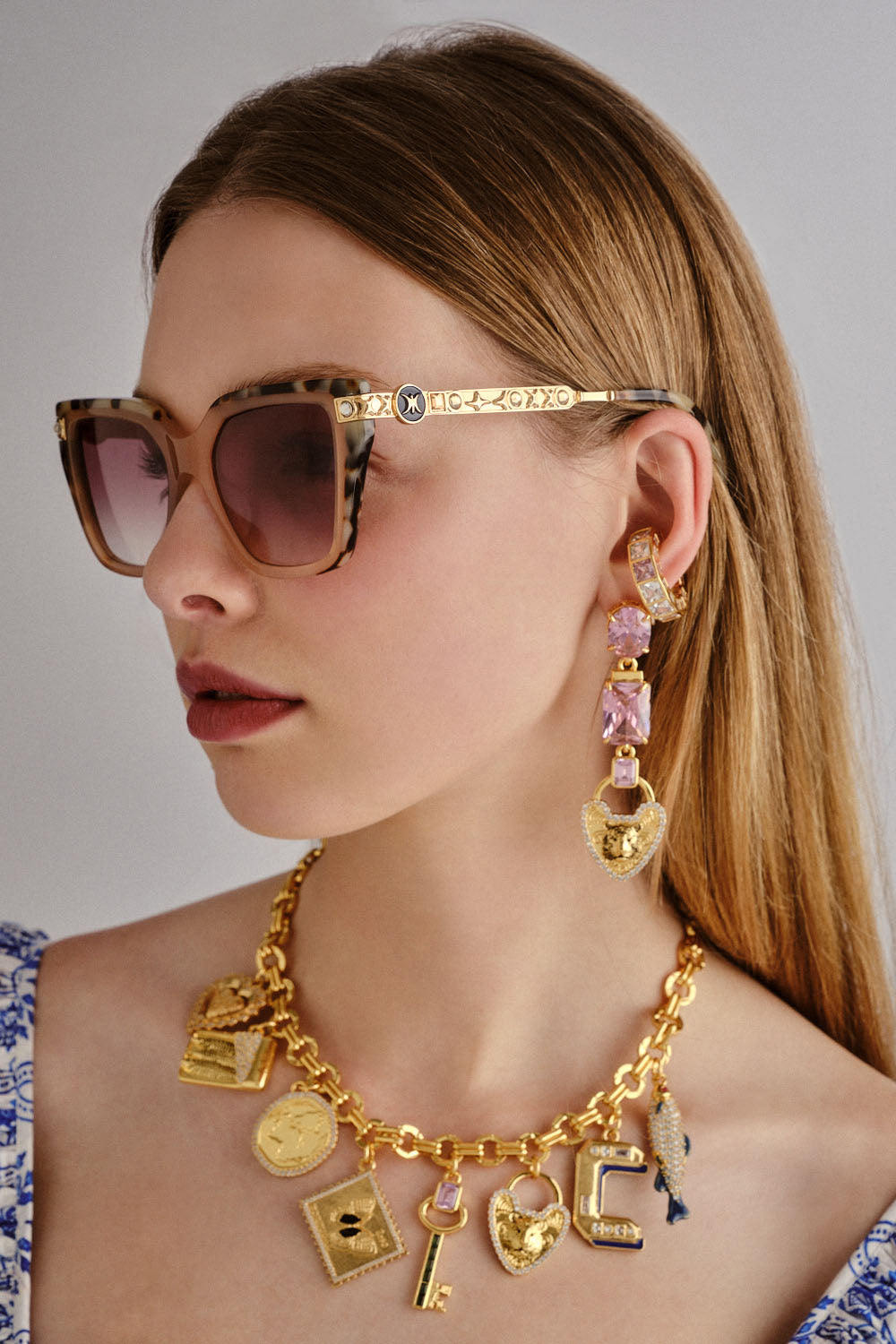 LOCKETS LOADED EAR CUFF GOLD