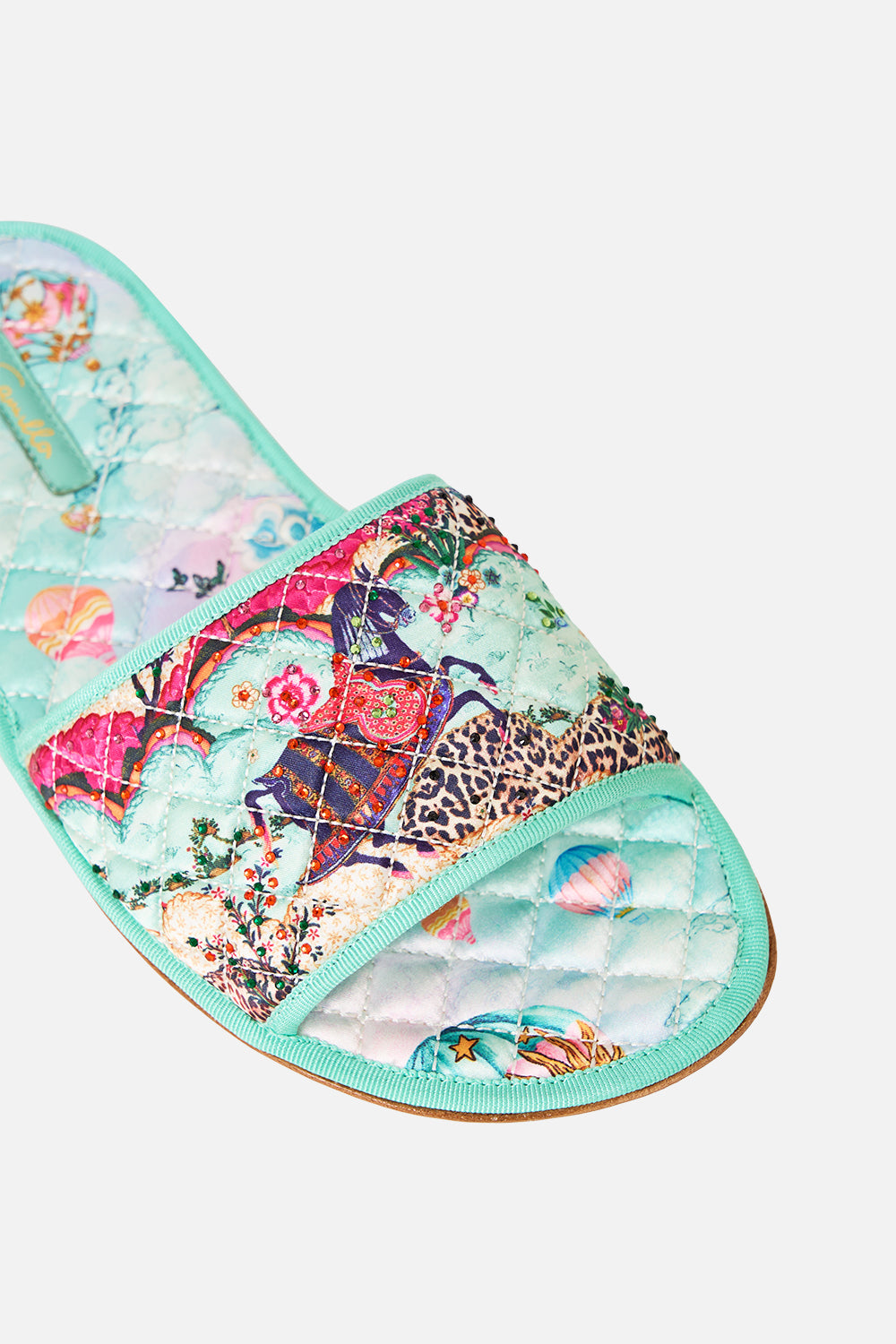 SLIPPERS WITH TRAVEL CASE MINIATURE MOMENTS