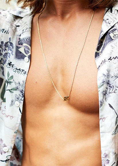 GOLD BRASSS CUT OUT PENDANT NECKLACE