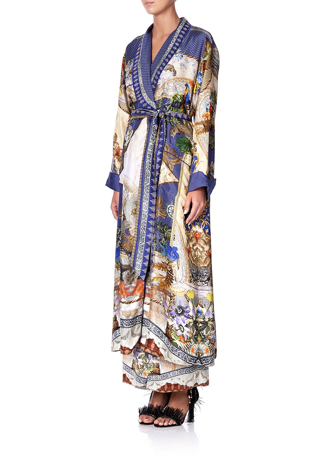 LONG ROBE WITH TIE MUSE NOVELS