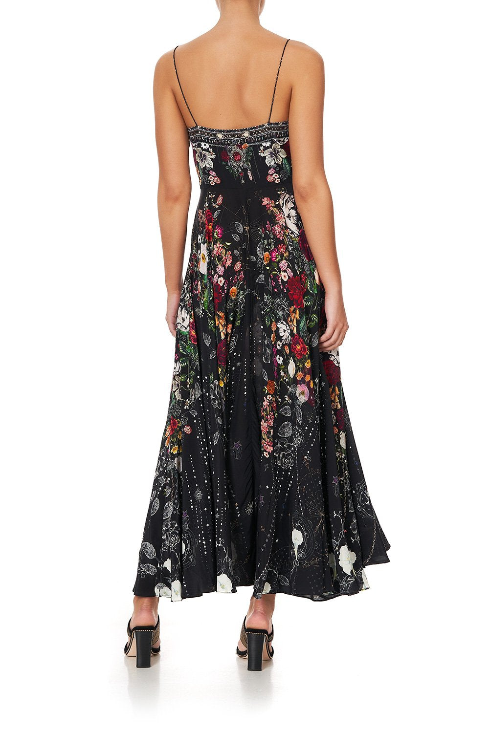 LONG DRESS WITH TIE FRONT TO THE GYPSY