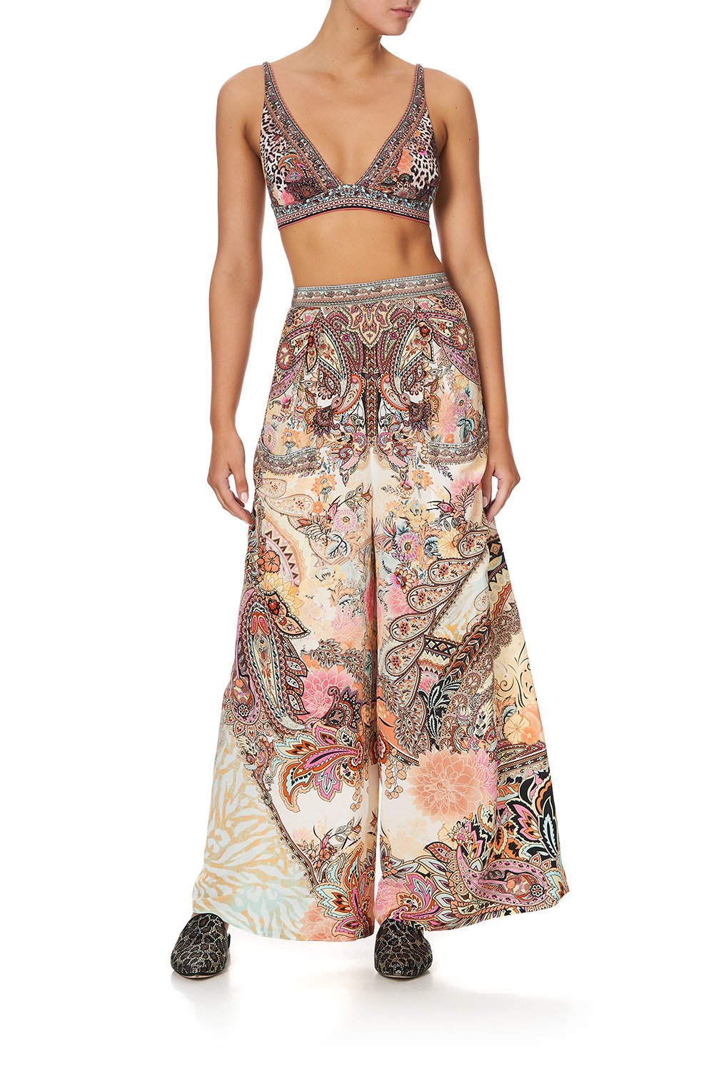 SOFT C/D BRA WITH BACK CLIP CARNABY DISCO