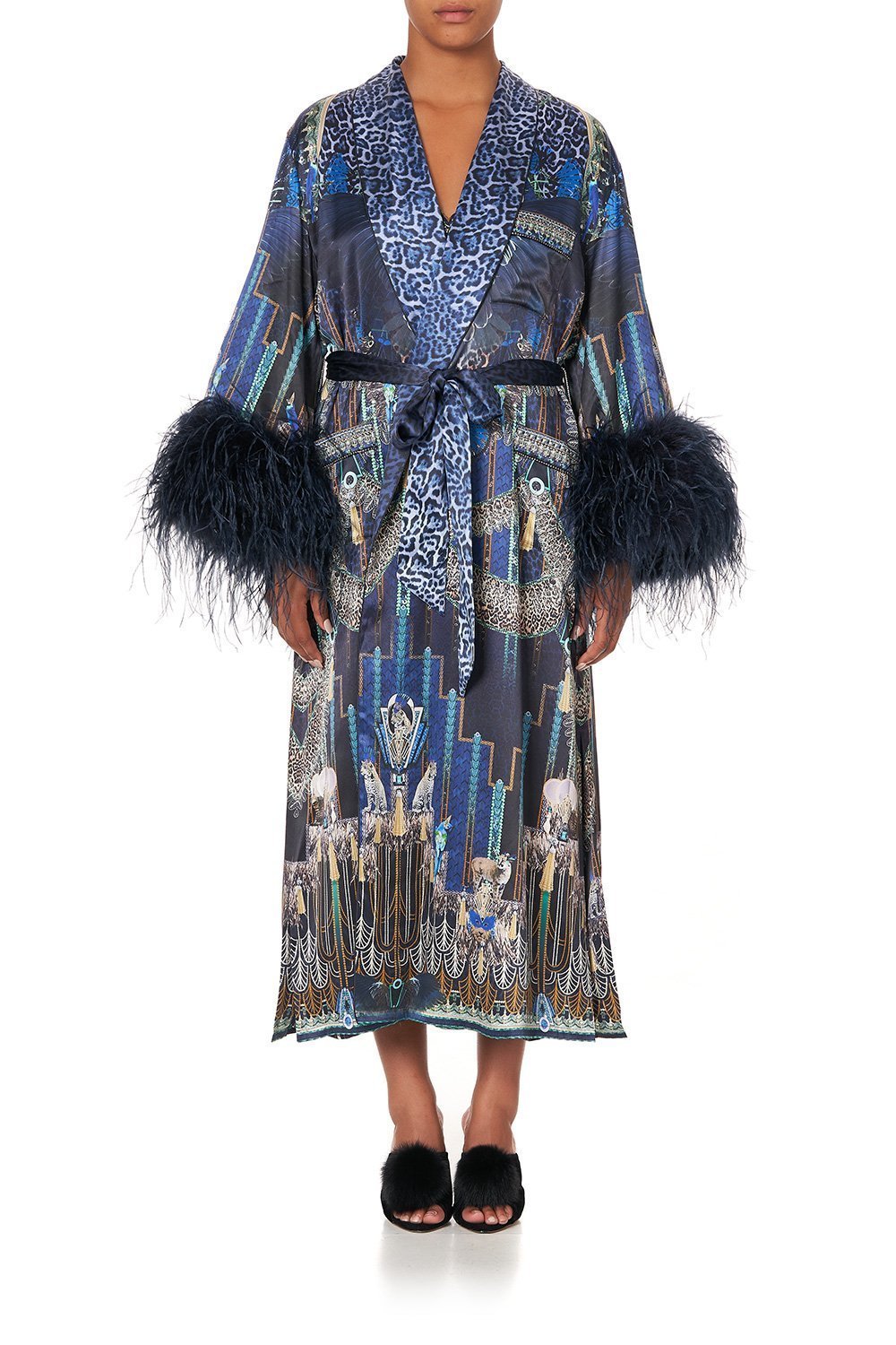 LONG ROBE WITH FLARED SLEEVE DRIPPING IN DECO