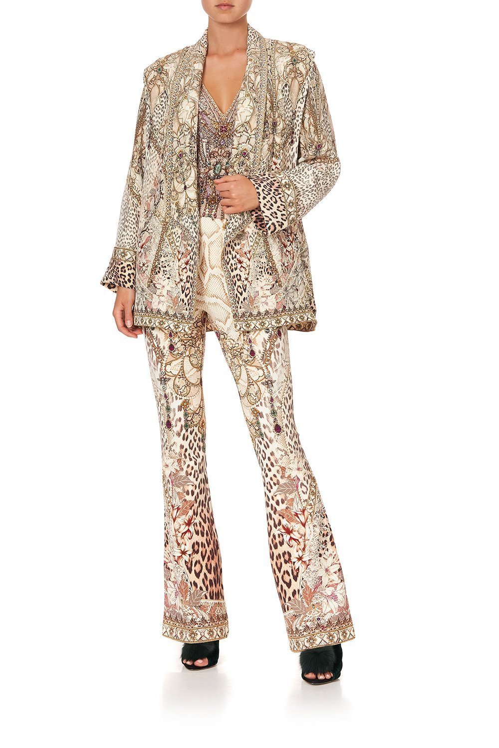 RELAXED BLAZER WITH WIDE CUFF ALL IS NOUVEAU