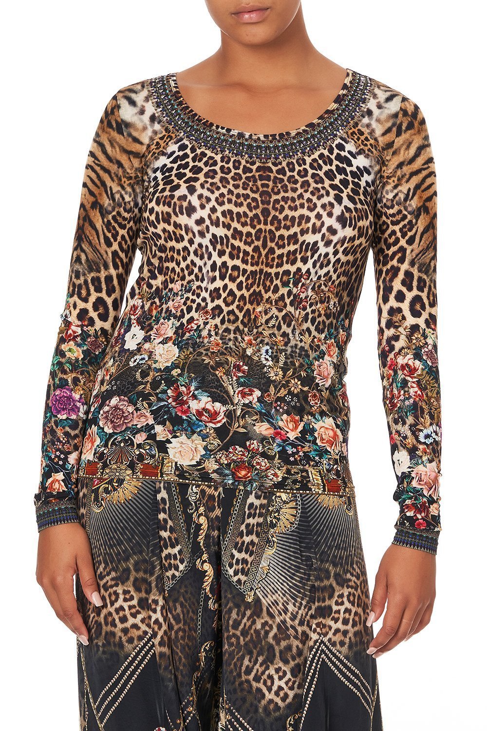 LONG SLEEVE FITTED TOP CALL OF THE CATHEDRAL