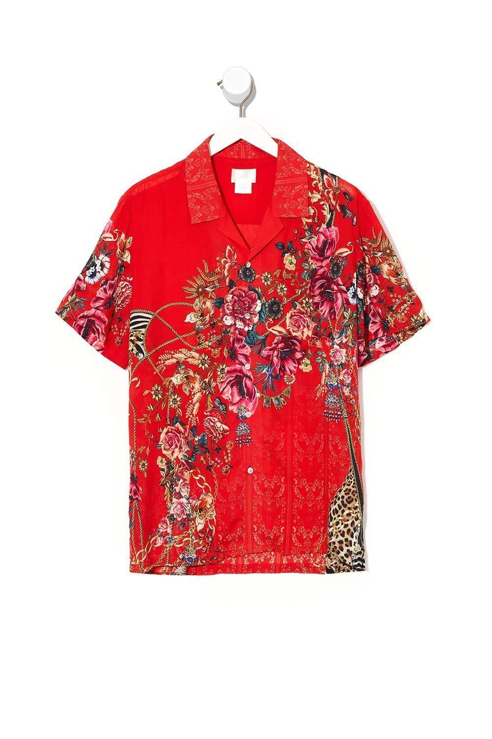 SHORT SLEEVE CAMP COLLARED SHIRT AND THE QUEEN WORE RED