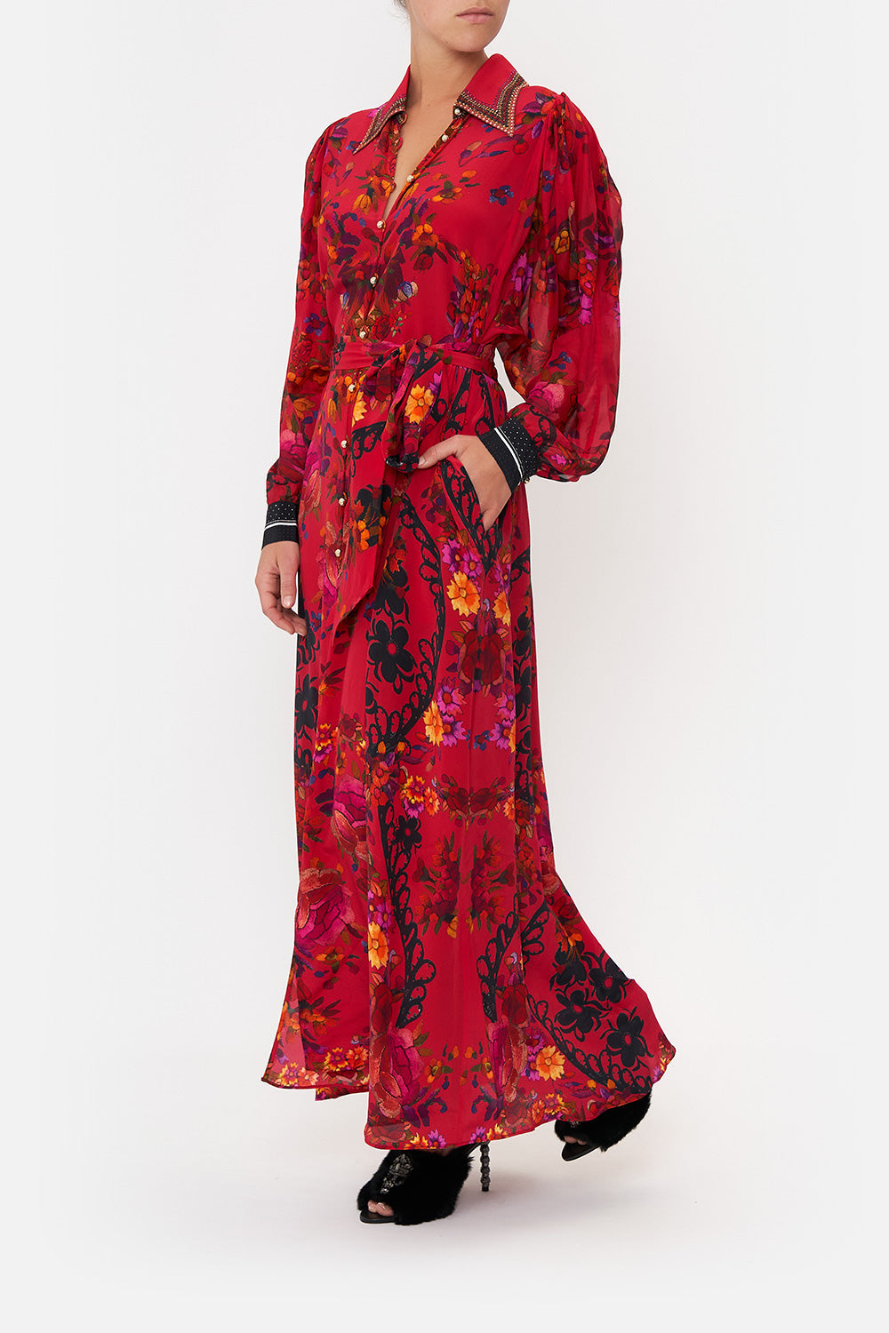 CURVED COLLAR SHIRT DRESS VIEW FROM THE VEIL