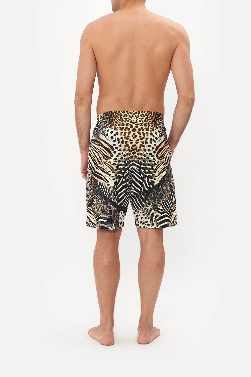 MID LENGTH WALK SHORT FOR THE LOVE OF LEO