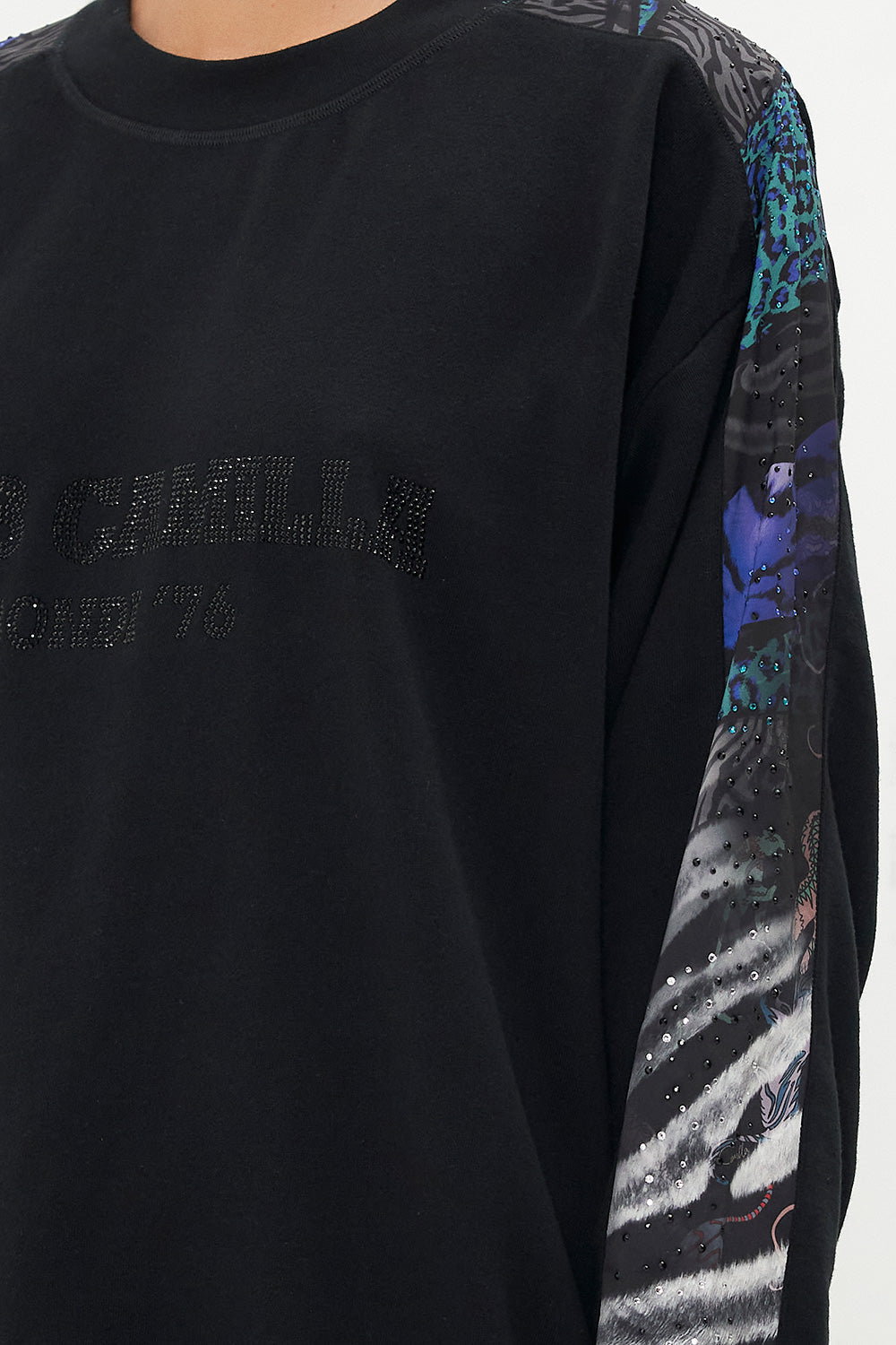 OVERSIZED SWEAT WITH CONTRAST STRIPE SHES GOT GRACE