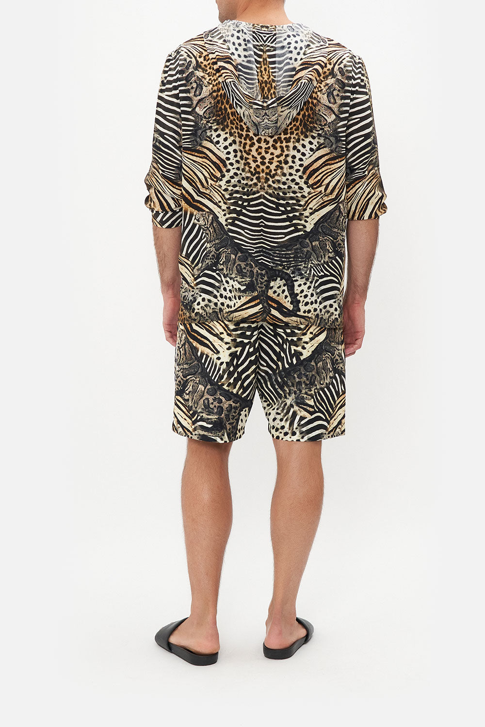 HOODED MANTAN FOR THE LOVE OF LEO