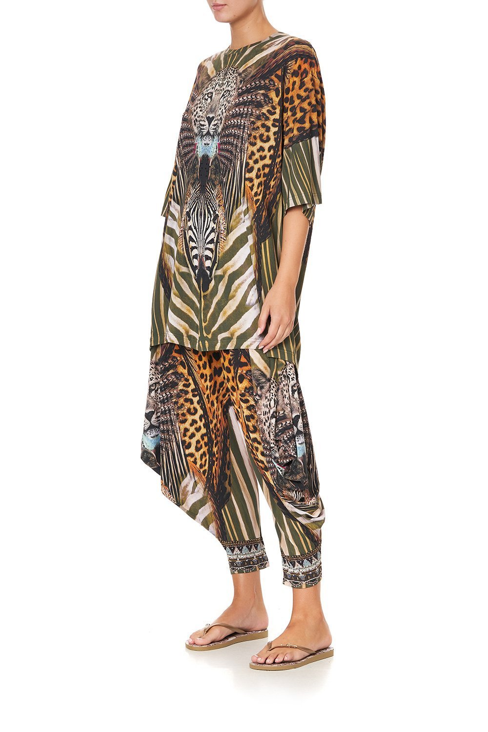 SUPER OVERSIZED TEE NINE LIVES