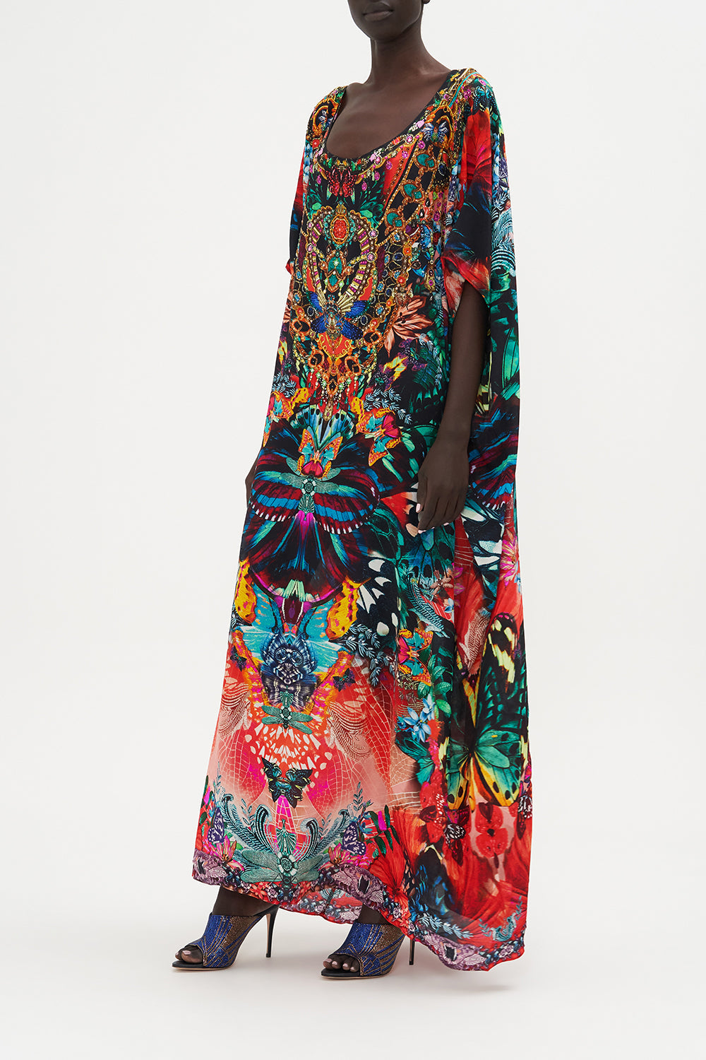 ROUND NECK KAFTAN IN A FLUTTER