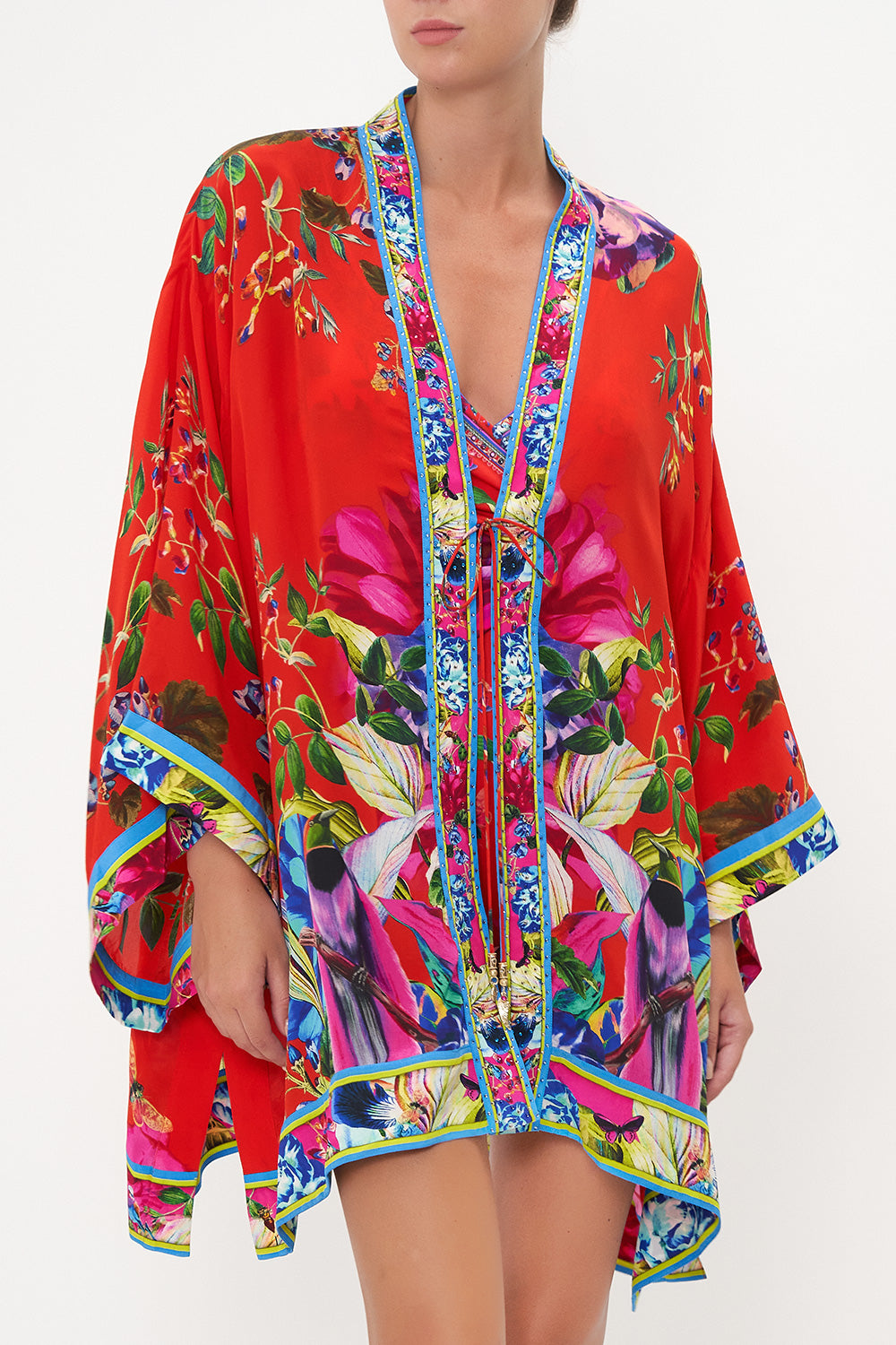 SHORT LAYER WITH NECKBAND BIRDS OF A FEATHER