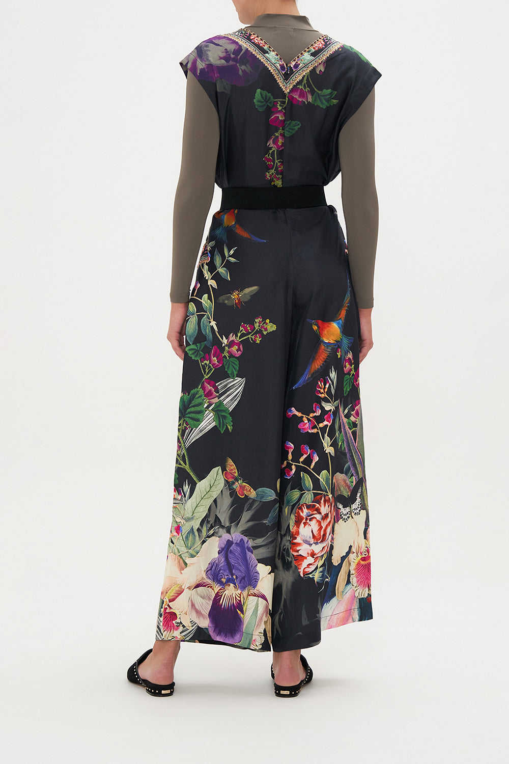 V NECK JUMPSUIT WITH PATCH POCKETS PARADISO PLACE