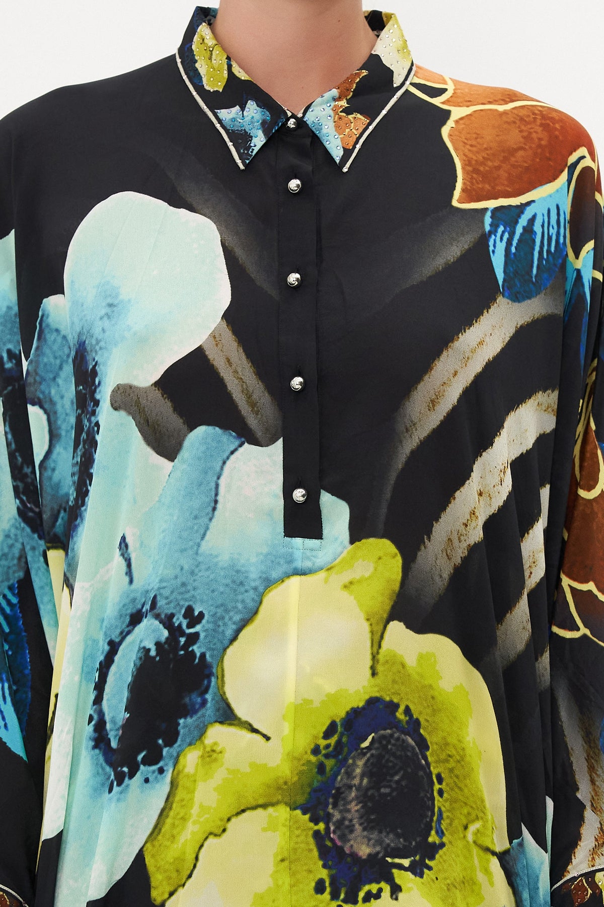 BUTTON UP TOP WITH DRAPED BACK POPPY DIVINE