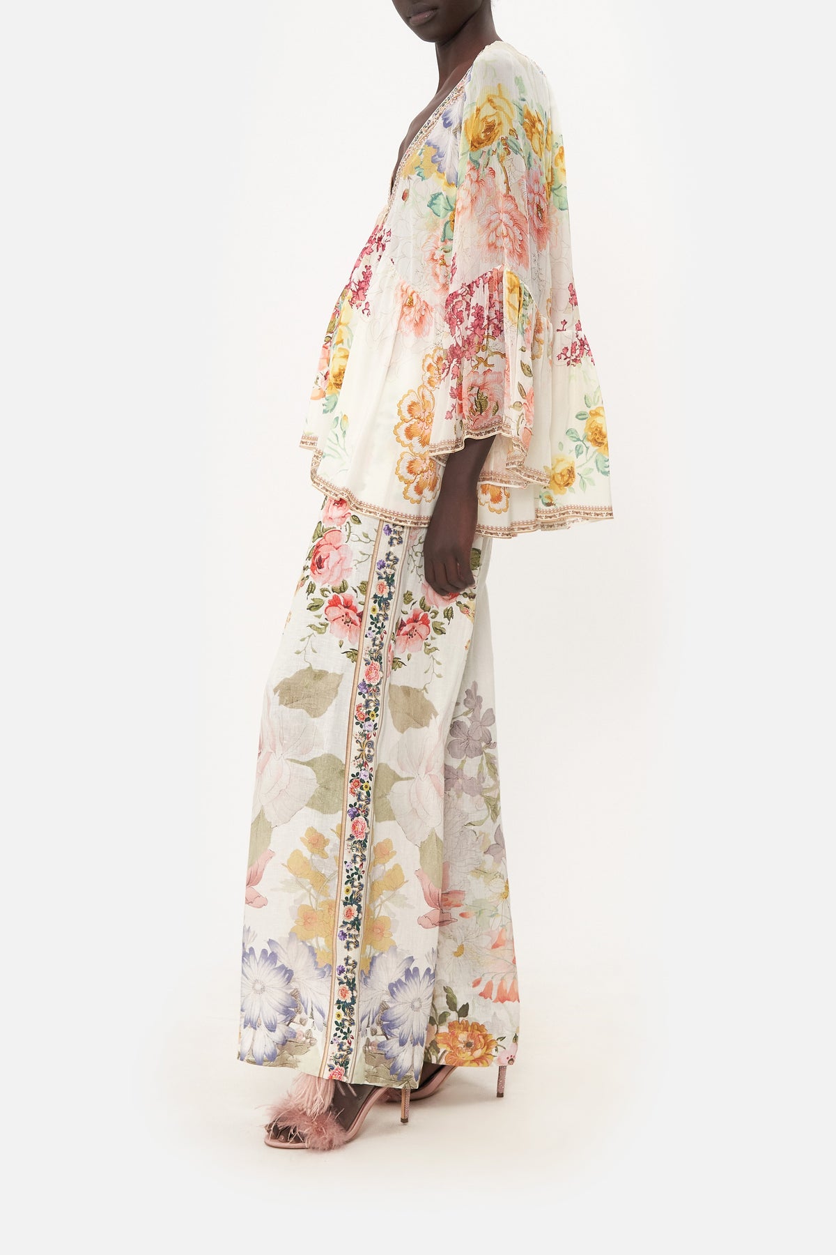 RAGLAN BLOUSE WITH SLEEVE RUFFLE ROMANTIC RITES