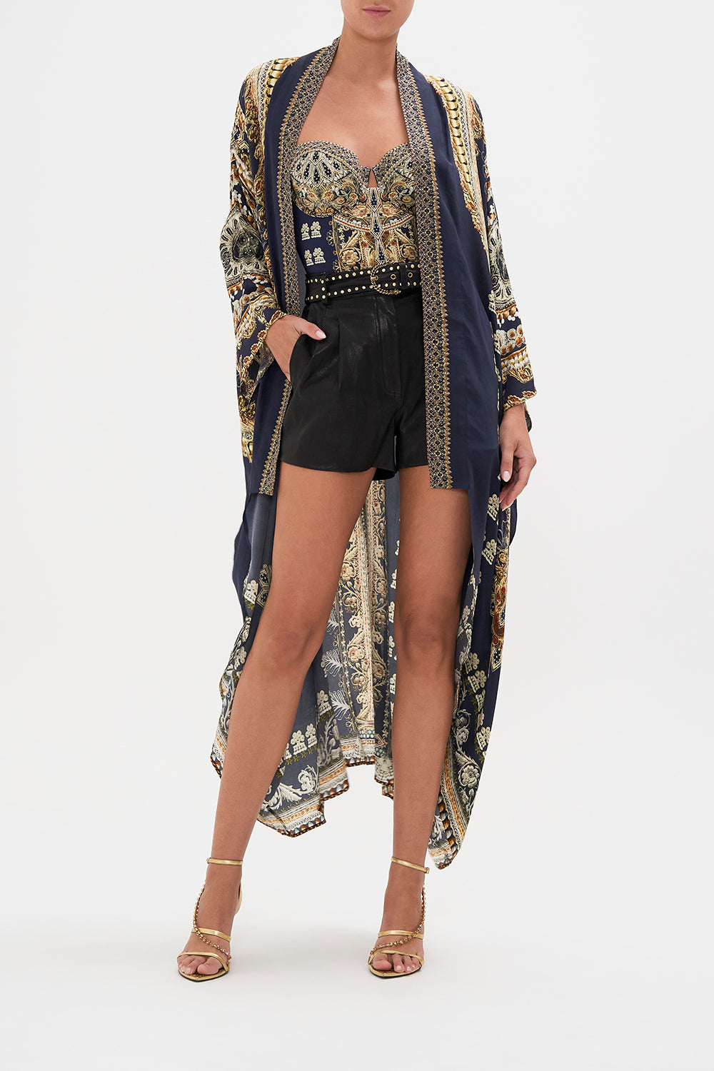 LAYER WITH KIMONO COLLAR ITS ALL OVER TORERO