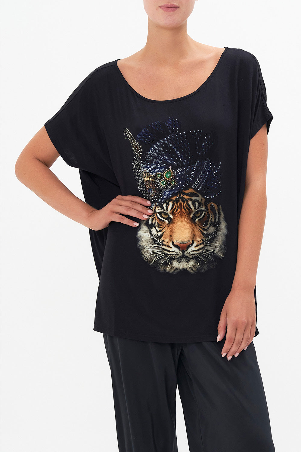 LOOSE FIT TEE FOREVER FAMILY