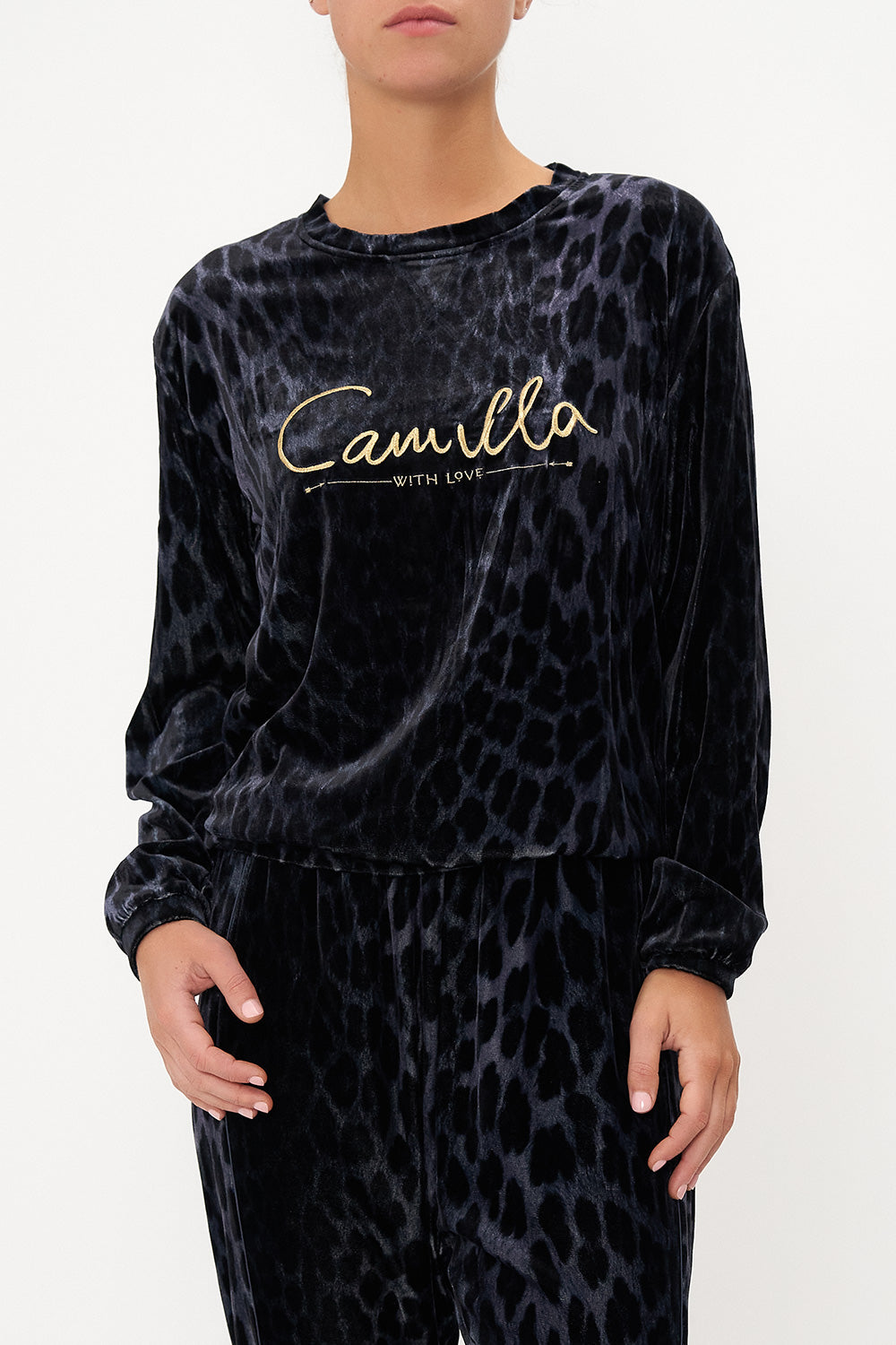 ROUND NECK SWEATER SHES A CRAZY CAT