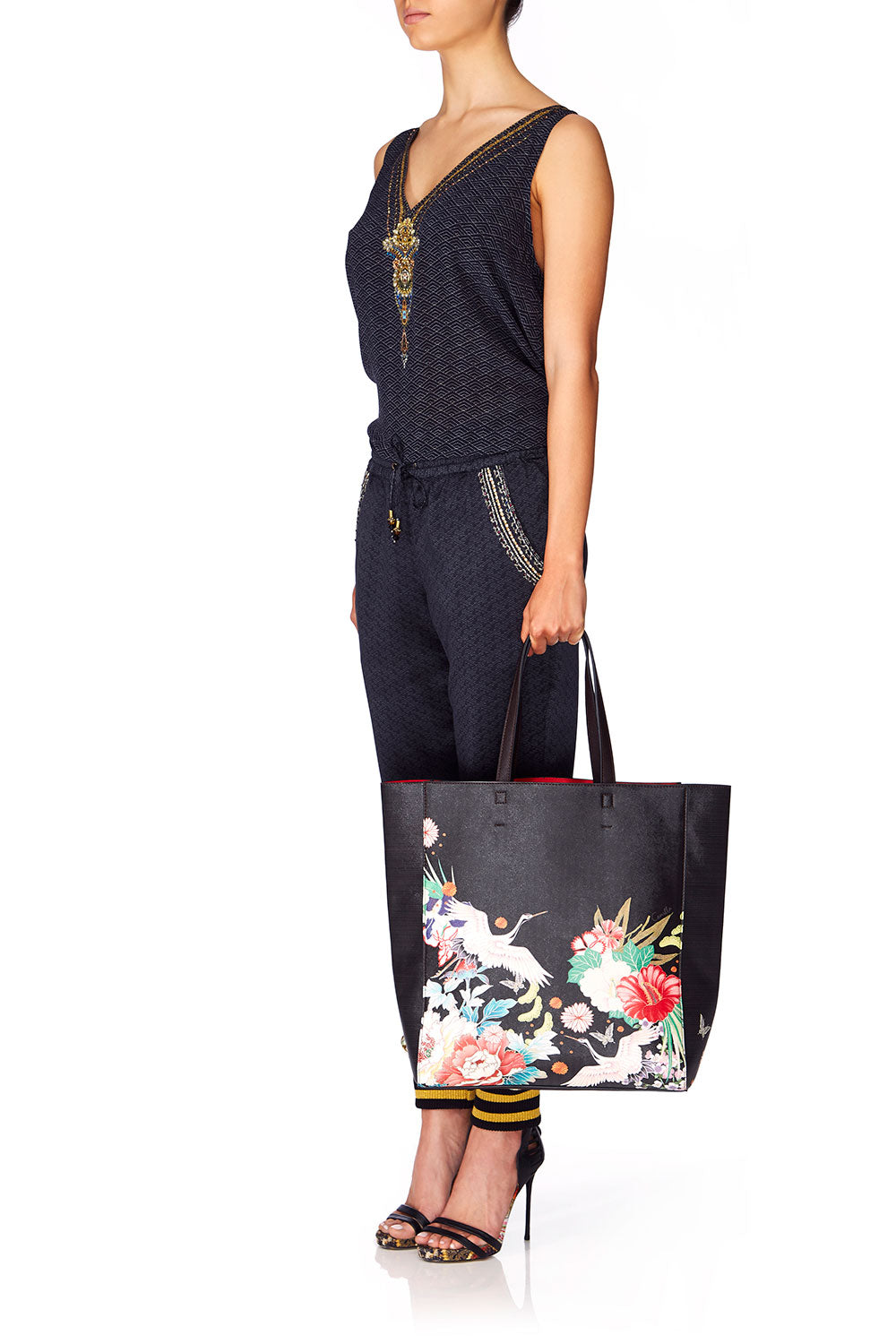 CAMILLA QUEEN OF KINGS TOTE