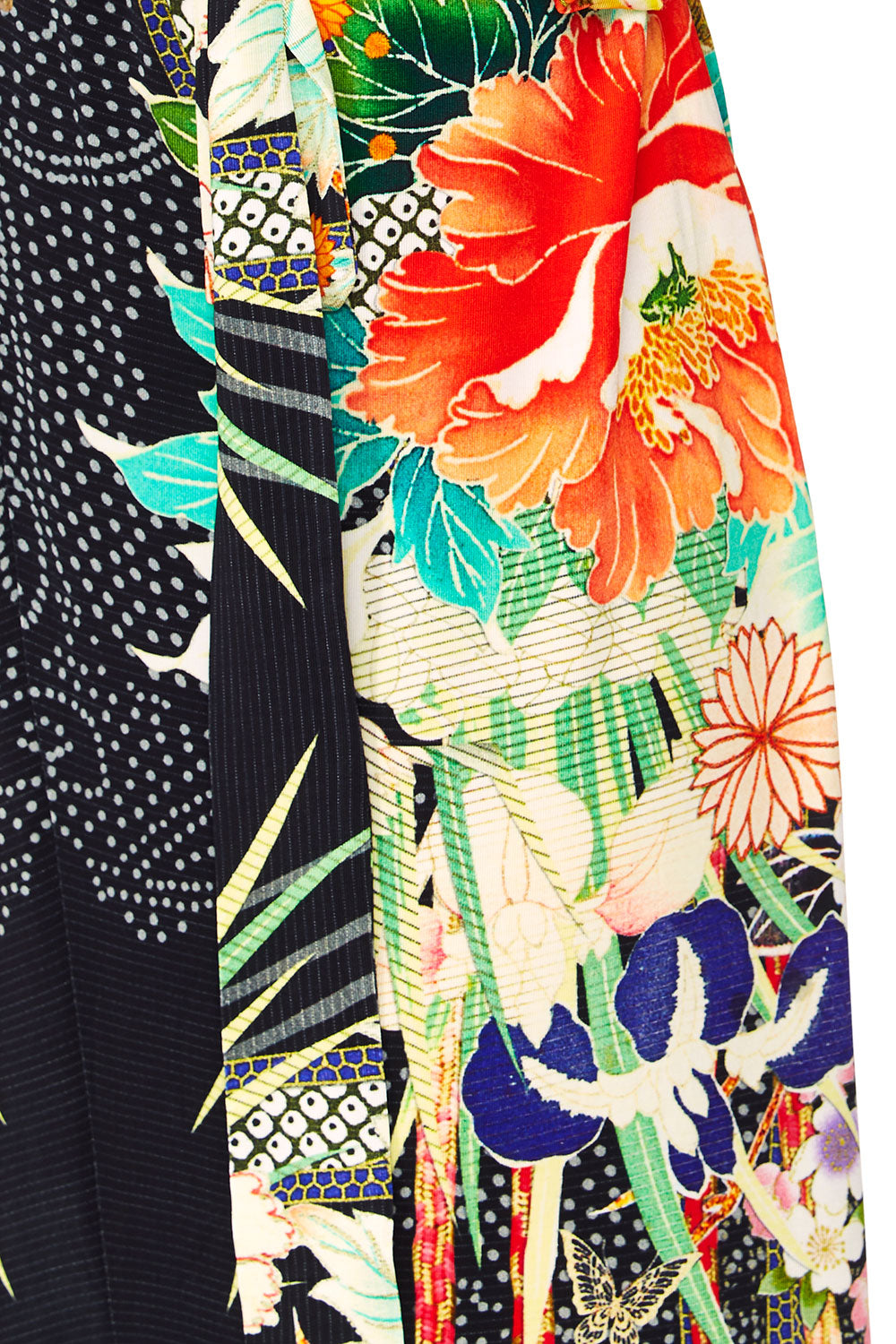 CAMILLA QUEEN OF KINGS ITS ALL ABOUT V DRESS