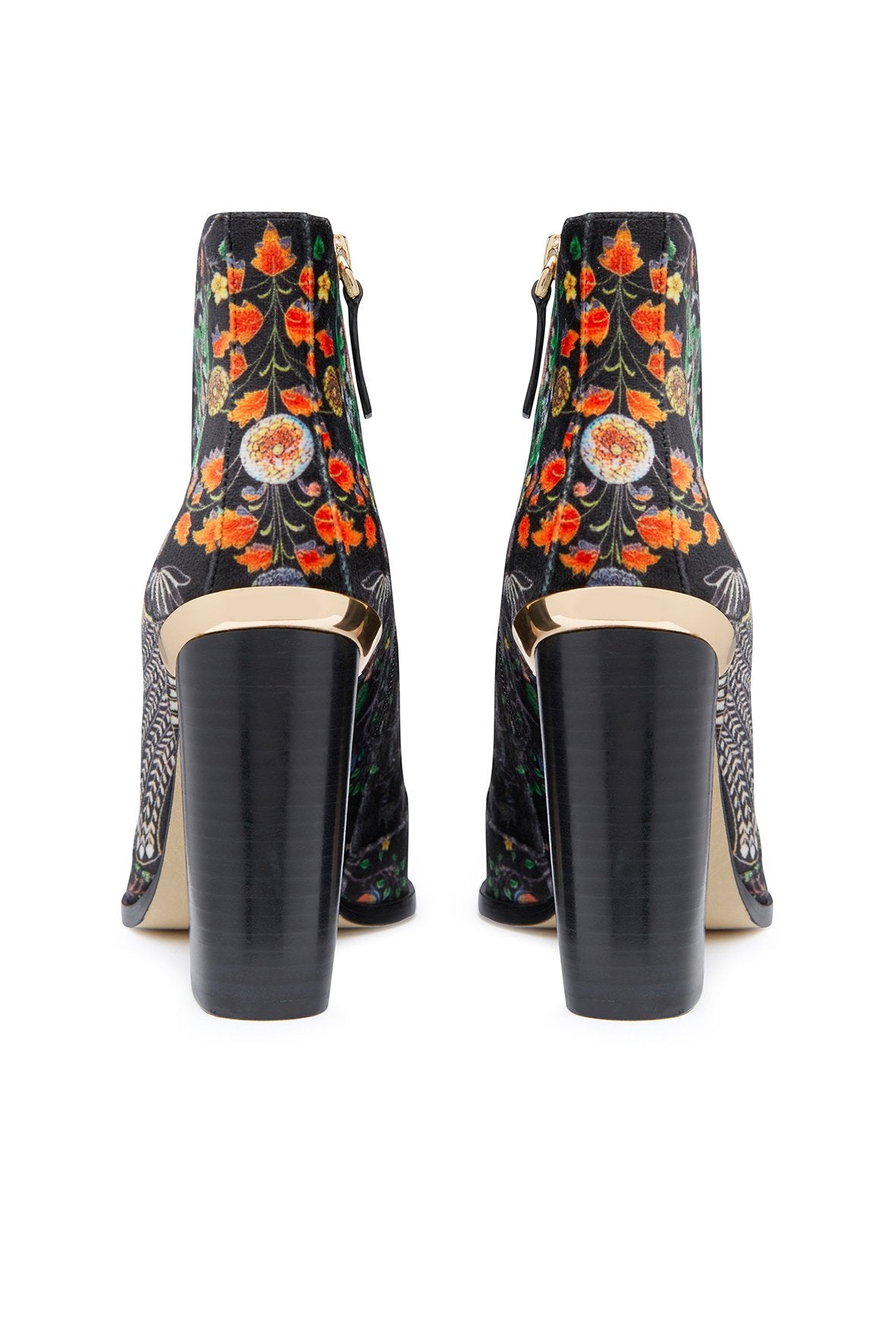 BEHIND CLOSED DOORS CHUNKY HEELED BOOT