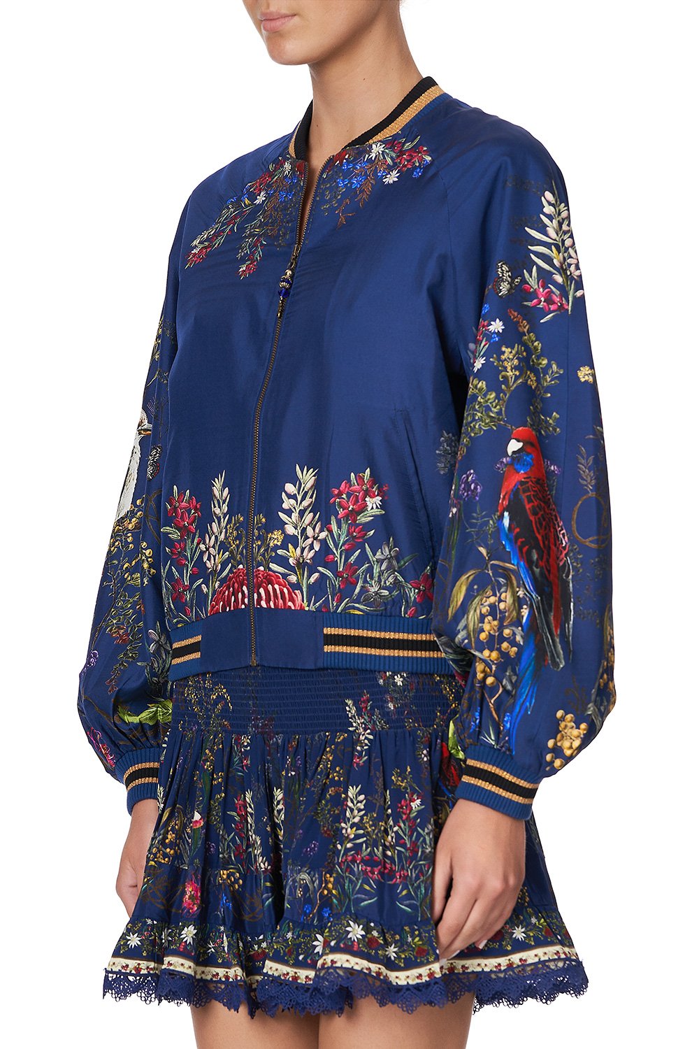 BLOUSON SLEEVE BOMBER WINGS IN ARMS