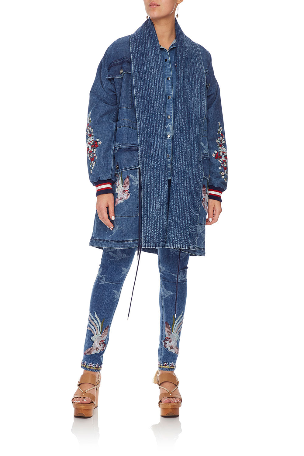 JACKET WITH KNOTCHED COLLAR FOR THE FANS