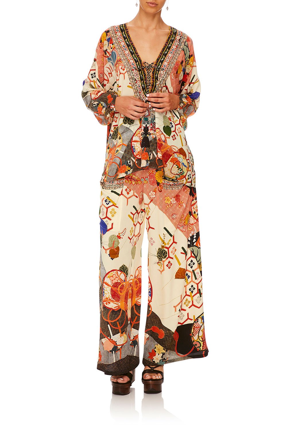 CAMILLA KISSING THE SUN LACE UP SHIRT