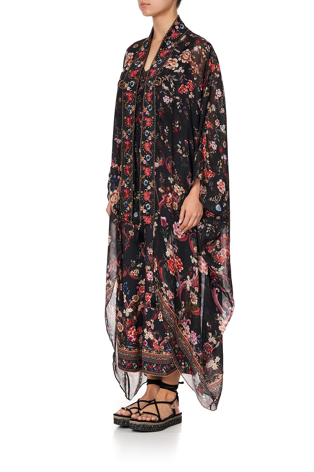 LAYER WITH KIMONO COLLAR A GIRL LIKE YOU