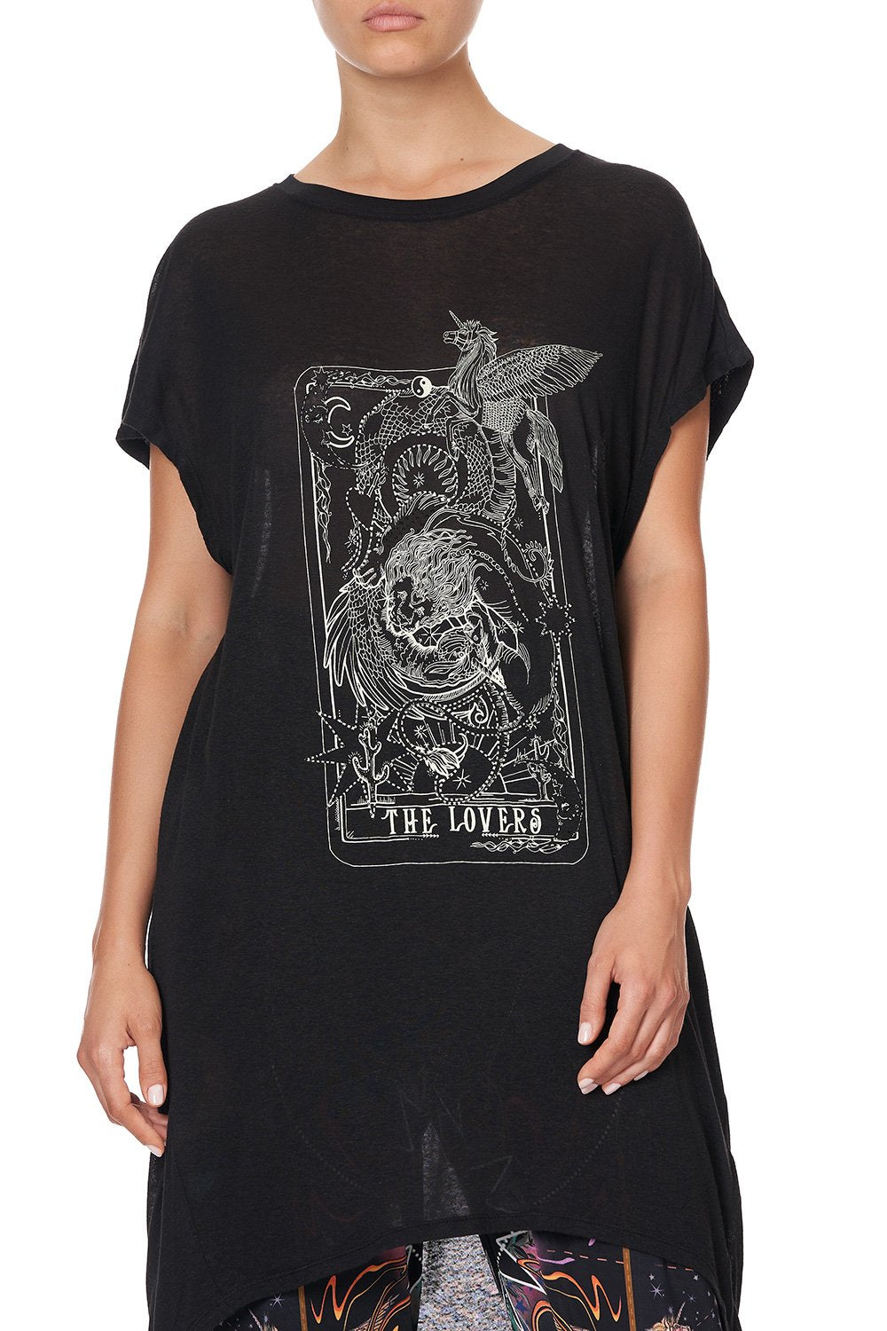 LONG SCOOP BACK HEM T-SHIRT MOONLIT MUSINGS