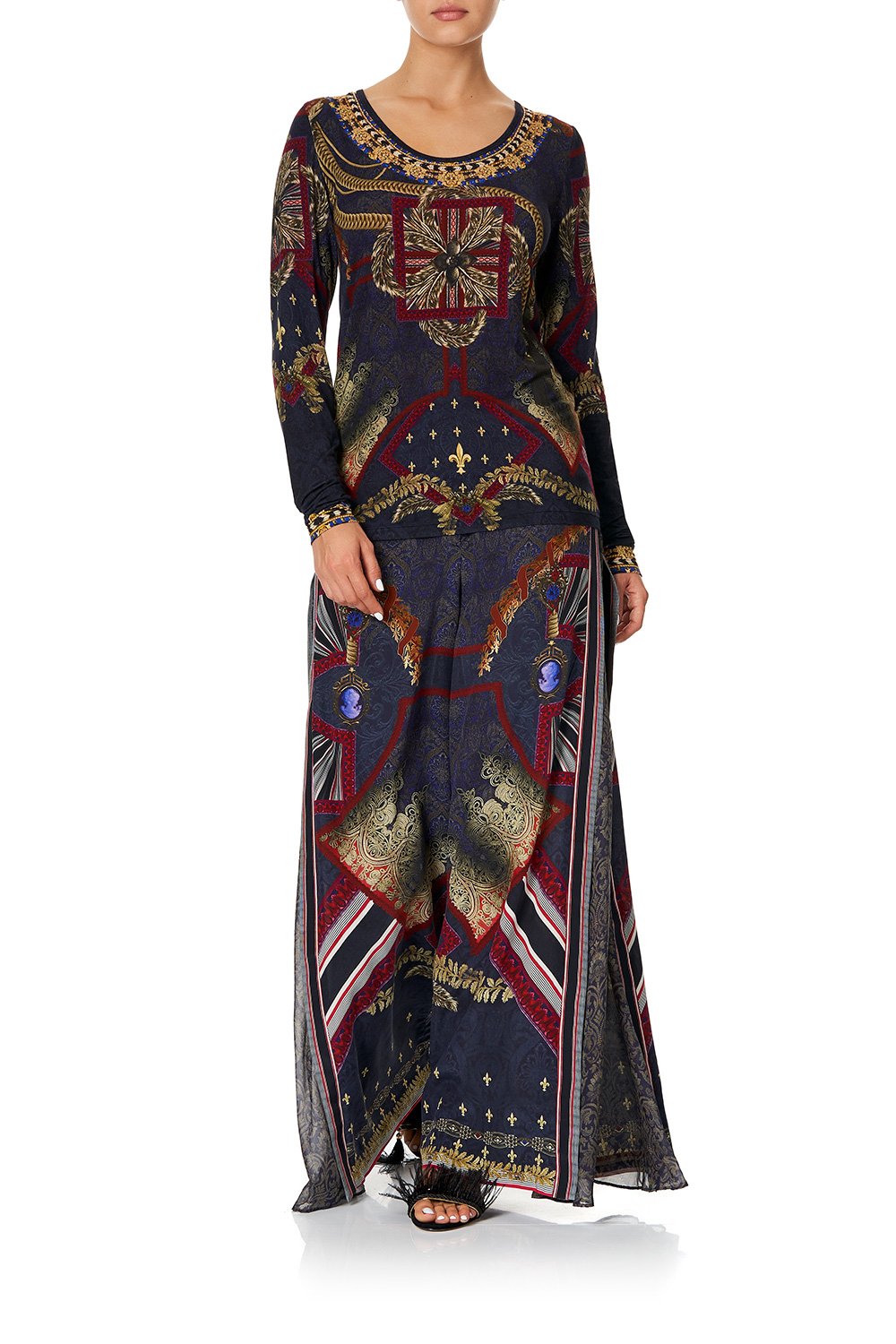 LONG SLEEVE FITTED TOP THIS CHARMING WOMAN