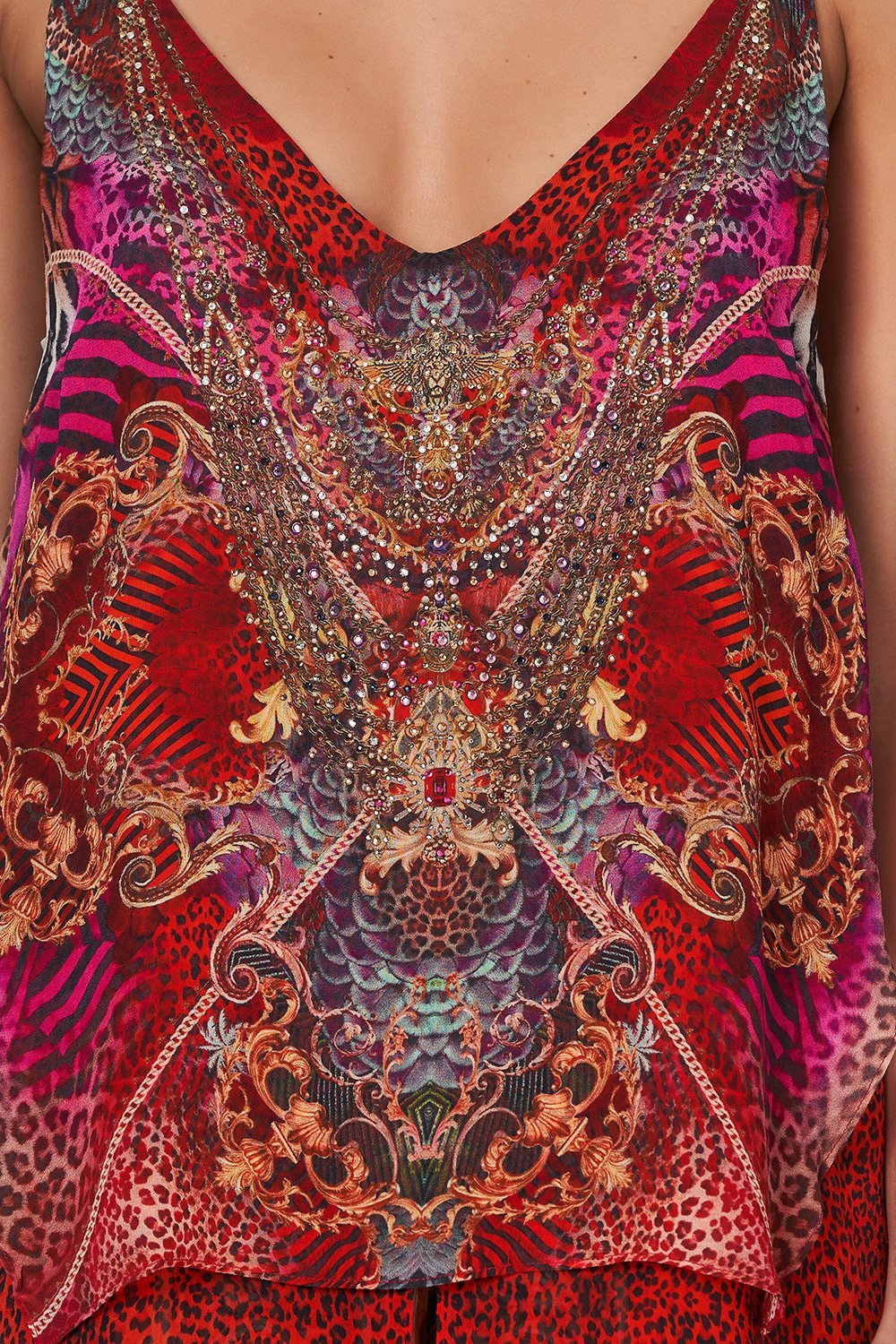 MULTI LAYER V NECK TOP SLAVE TO THE RHYTHM